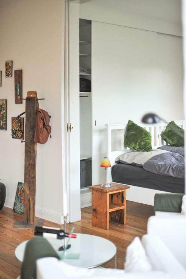 Kanalvilla - Urlaub Am Nord-Ostseekanal - Zwei Ferienwohnungen Im Angebot- Eine Im Dachgeschoss Und Eine Wohnung Mit Garten Sehestedt  Dış mekan fotoğraf