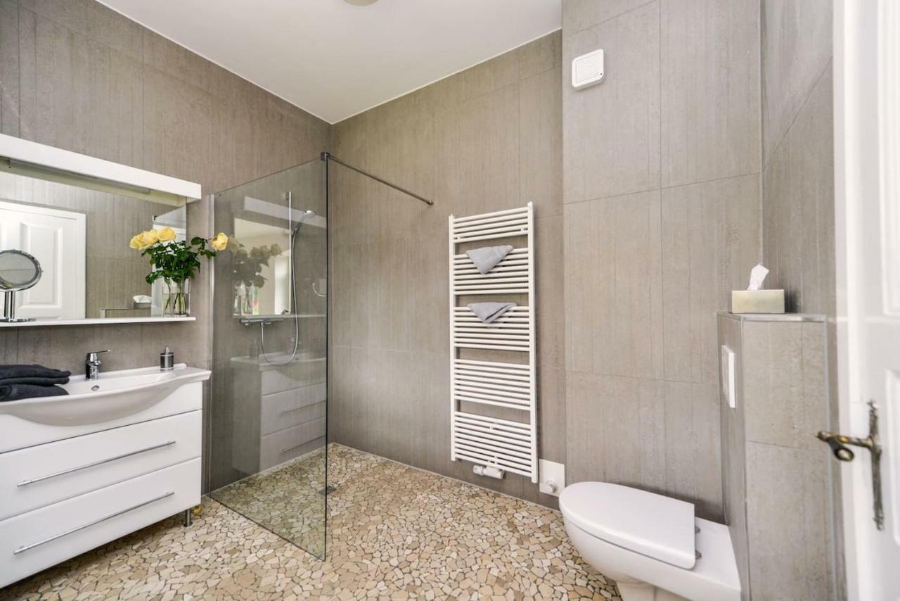 Kanalvilla - Urlaub Am Nord-Ostseekanal - Zwei Ferienwohnungen Im Angebot- Eine Im Dachgeschoss Und Eine Wohnung Mit Garten Sehestedt  Dış mekan fotoğraf