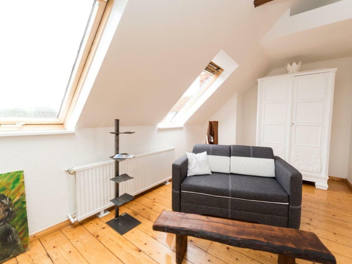Kanalvilla - Urlaub Am Nord-Ostseekanal - Zwei Ferienwohnungen Im Angebot- Eine Im Dachgeschoss Und Eine Wohnung Mit Garten Sehestedt  Dış mekan fotoğraf